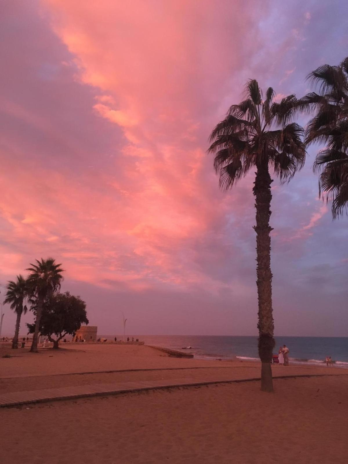 Apartment Apj Emperadores With Swimming Pool, 100 M From La Mata